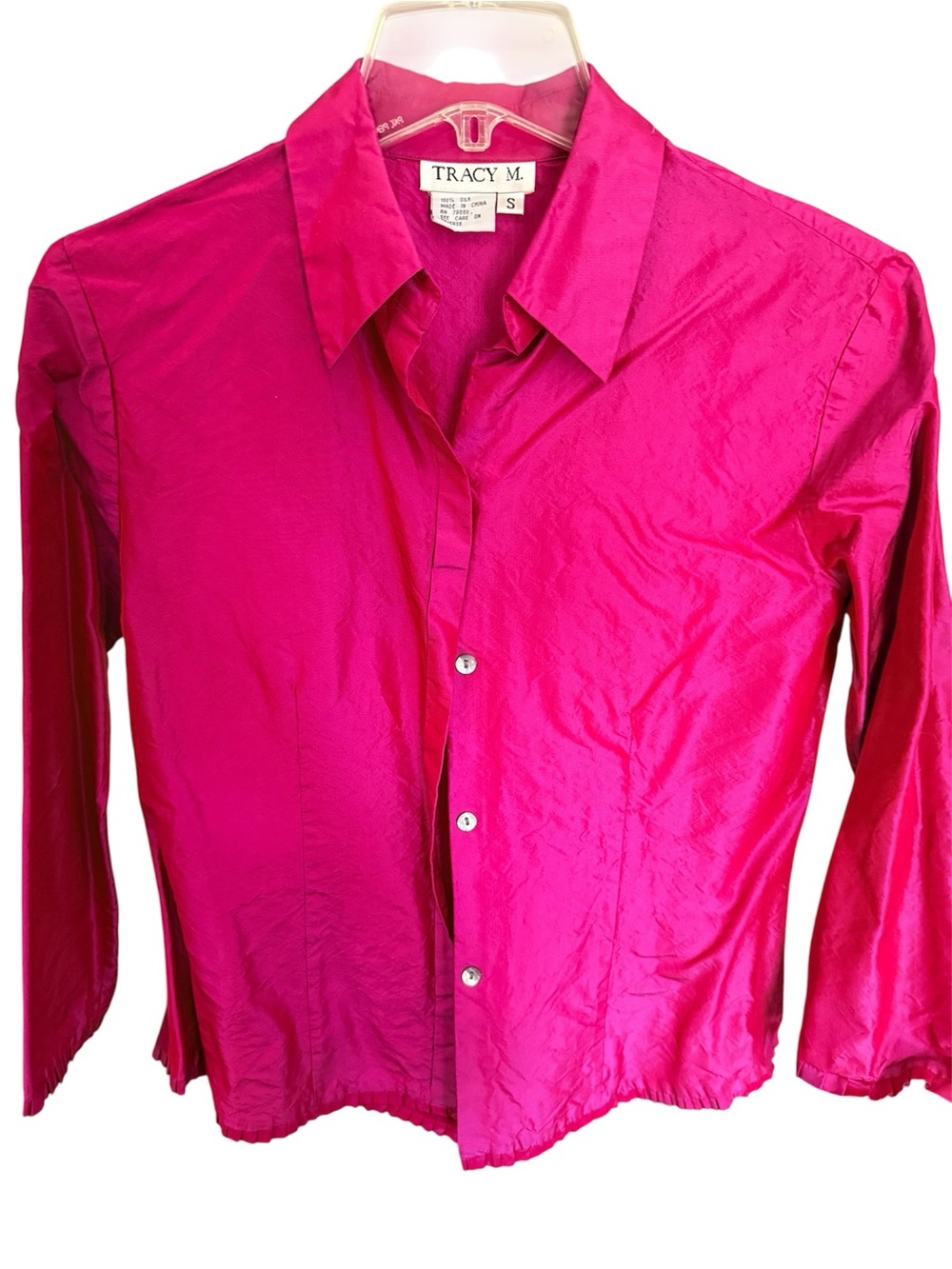 Tracy M Women’s Fuchsia Button-Up Shirt 100% silk Size S